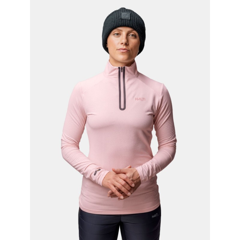 Odkrij udobje in tehnično zmogljivost z smučarskim pulijem Halti Jaako Pink. Lahka termo majica iz recikliranih materialov nudi popolno ravnovesje med toploto, zračnostjo in svobodo gibanja – idealna za smučanje, pohode in preživljanje prostega časa.