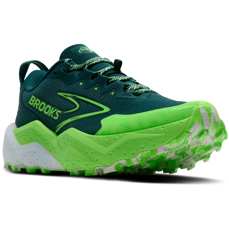 Brooks Caldera 8 moške trail superge nudijo maksimalno blaženje DNA LOFT v3, vrhunski oprijem TrailTack Green in stabilnost na zahtevnem terenu. Idealne za ultra trail teke.