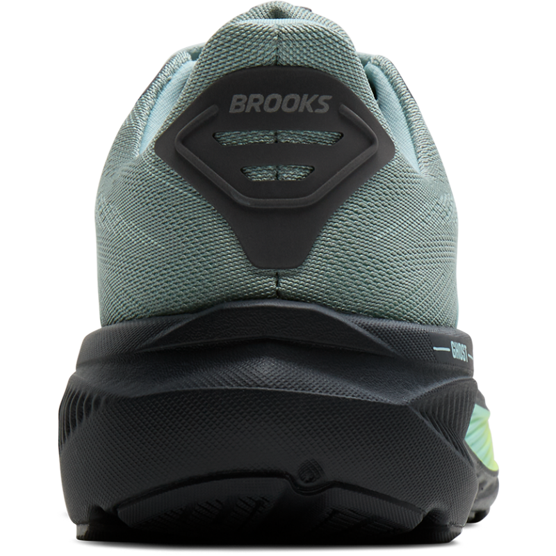 Iščeš popolno kombinacijo mehkobe in stabilnosti? BROOKS Ghost 17 nudi vrhunsko DNA LOFT v3 blaženje, 10 mm padec in izjemno udobje za vsakodnevni tek. Odkrij razliko že na prvem kilometru – na voljo pri AS Sport Outlet.