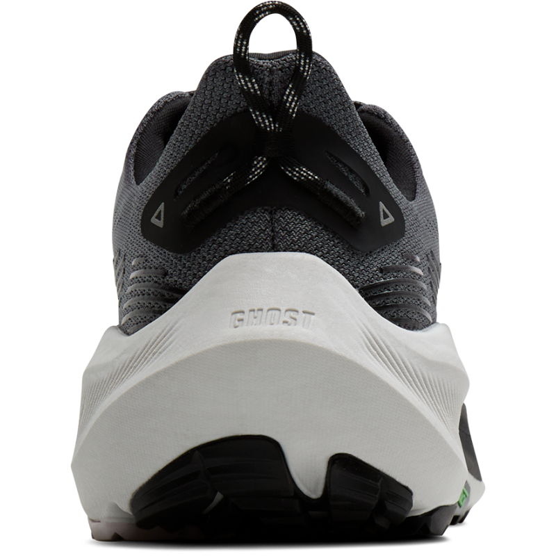 Preizkusi Brooks Ghost Trail – popolne ženske trail superge za prehod s ceste na gozdne poti. Mehko DNA LOFT v3 blaženje, zanesljiv TrailTack oprijem in maksimalno udobje pri vsakem koraku. Na voljo v AS Sport Outlet.