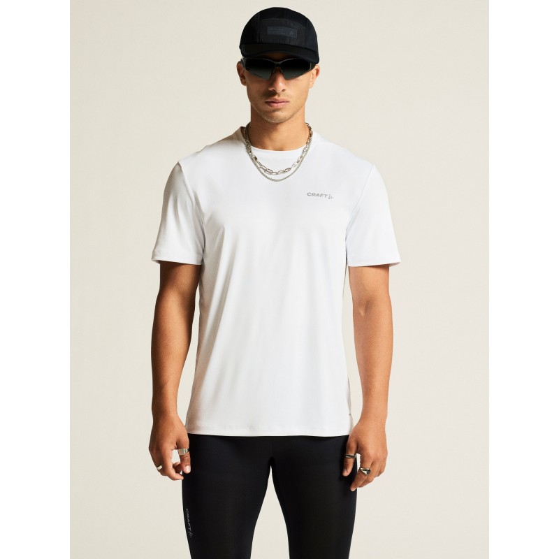 Lahka moška majica za šport CRAFT z odličnim odvajanjem vlage. Idealna za intenzivne treninge. Kupite ugodno v AS Sport Outlet.