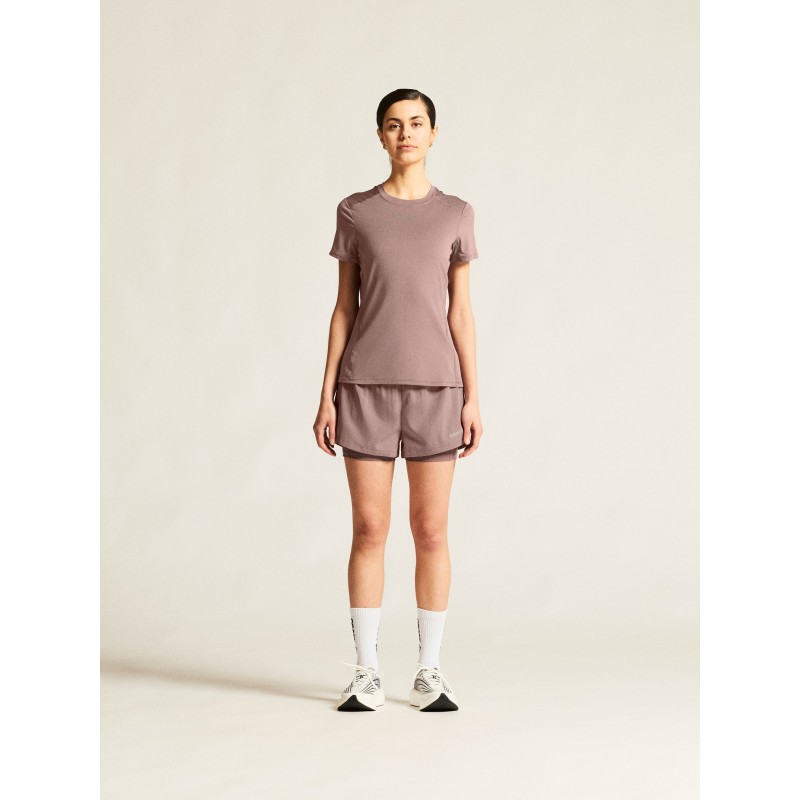 Funkcionalne ženske kratke hlače CRAFT 2v1 za tek in trening. Notranje pajkice, žep za telefon in vrhunsko udobje. Na voljo v AS Sport Outlet.