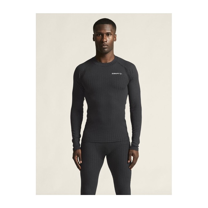 Moška termo majica CRAFT Wool Extreme X LS 2 združuje merino volno in napredno tehnologijo za toploto, suhost in udobje v mrazu. Idealna za tek na smučeh, zimski tek in pohodništvo.