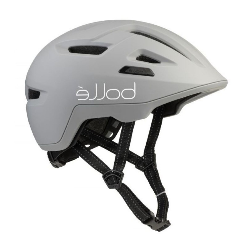 Beneath its simple appearance, STANCE is full of handy features. Reflective stickers and bands visible at night, integrated mesh for protection against insect bites, and our famous Click-to-Fit™ system for easy and precise adjustment.