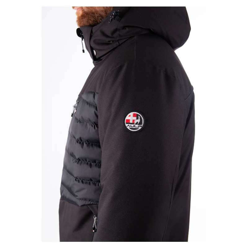 Moška smučarska jakna AULP CESAR z 15K/15K membrano, lepljenimi šivi in ripstop paneli zagotavlja vrhunsko zaščito, toplino in udobje na snegu.