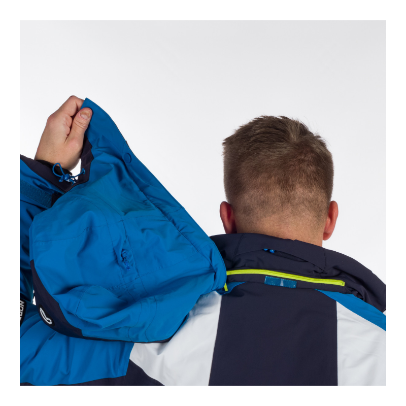 Moška smučarska jakna NORTHFINDER STEPHAN združuje 10K/10K vodoodporno zaščito, izolacijo PrimaLoft® Eco Black in RECCO® varnostni sistem. Popolna izbira za zahtevne smučarje, ki želijo toplino, udobje in varnost v vseh zimskih razmerah.