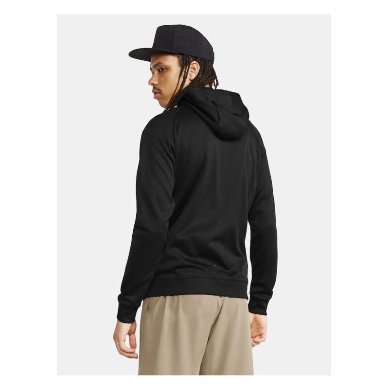 Moška športna jopica CRAFT UNIFY FZ BLACK je popolna kombinacija udobja, funkcionalnosti in športnega videza. Izdelana je iz mehkega in raztegljivega recikliranega poliestra, ki nudi odlično prileganje in svobodo gibanja