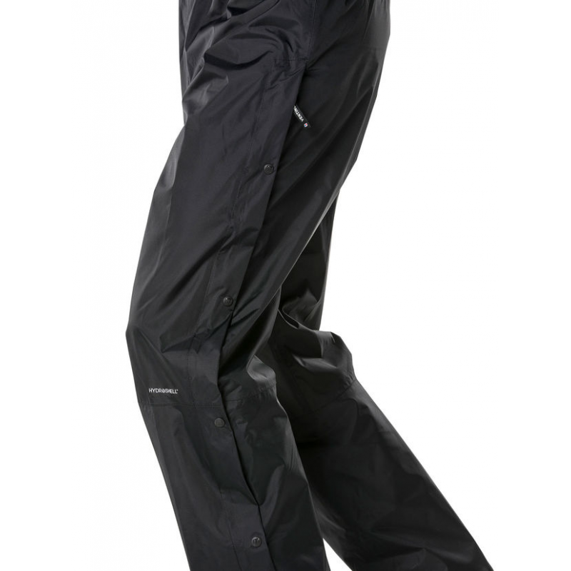 Dežne hlače v katerih ostanete suhi tudi v naslabšem vremenu.