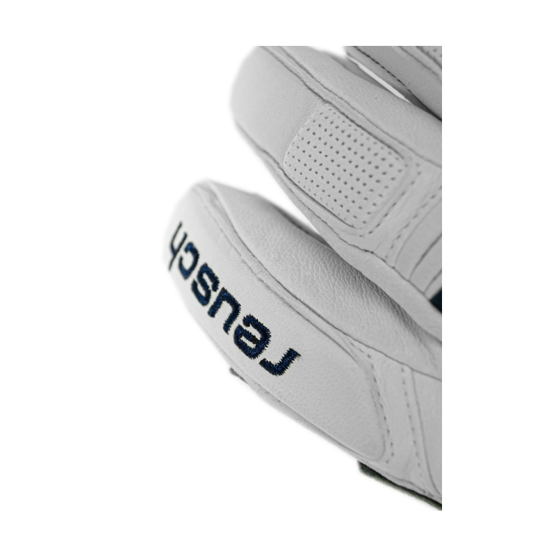 Odkrij izjemno zmogljivost in slog z moškimi smučarskimi rokavicami REUSCH ALEXIS PINTURAULT. Izdelane iz kozjega usnja z R-Loft™ izolacijo in SoftPlush podlogo nudijo toplino, oprijem in udobje profesionalne ravni.