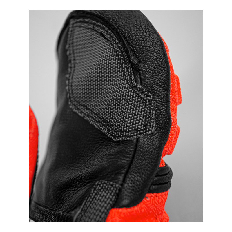 Reusch Worldcup Warrior GS Mitten – vrhunske tekmovalne rokavice iz usnja s PrimaLoft® Gold izolacijo, Kevlar zaščito in popolnim oprijemom. Za prave smučarske zmagovalce!
