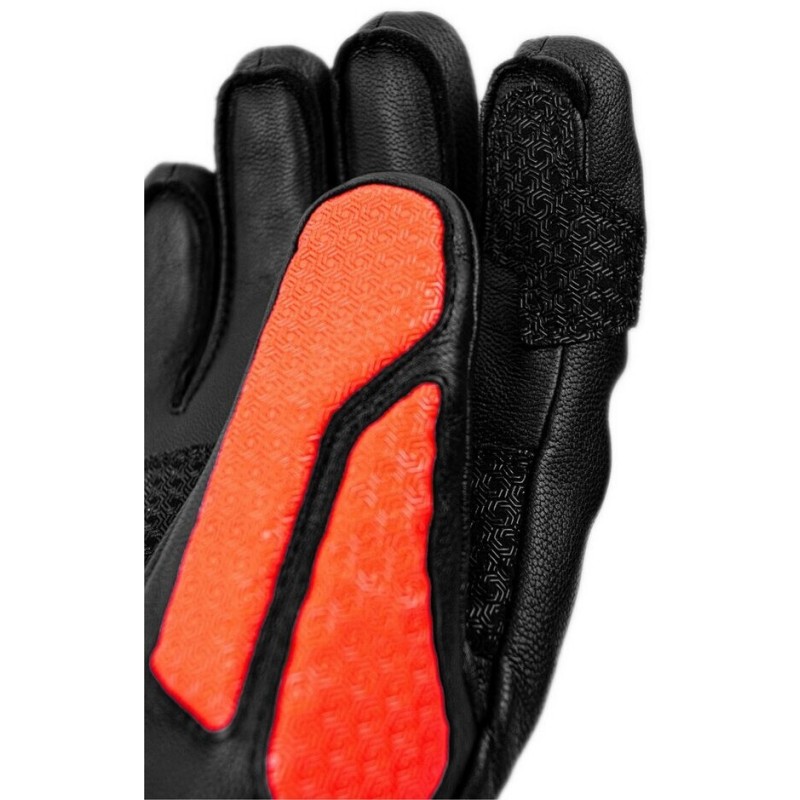 Reusch Worldcup Warrior SC – profesionalne moške smučarske rokavice z zaščito členkov, usnjenim oprijemom in PrimaLoft® Gold izolacijo. Popolne za ekstremno smučanje!