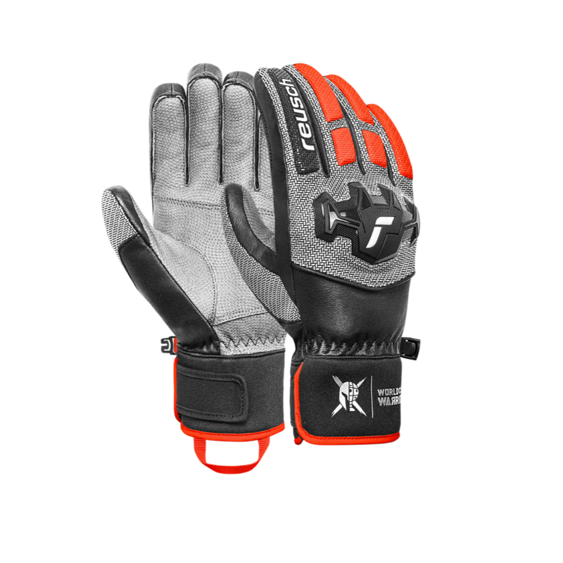 Moške smučarske rokavice REUSCH WORLDCUP WARRIOR TEAM zagotavljajo popolno zaščito, oprijem in toploto. Kozje usnje, TecFill™ izolacija in kompozitna zaščita členkov za profesionalne smučarje.