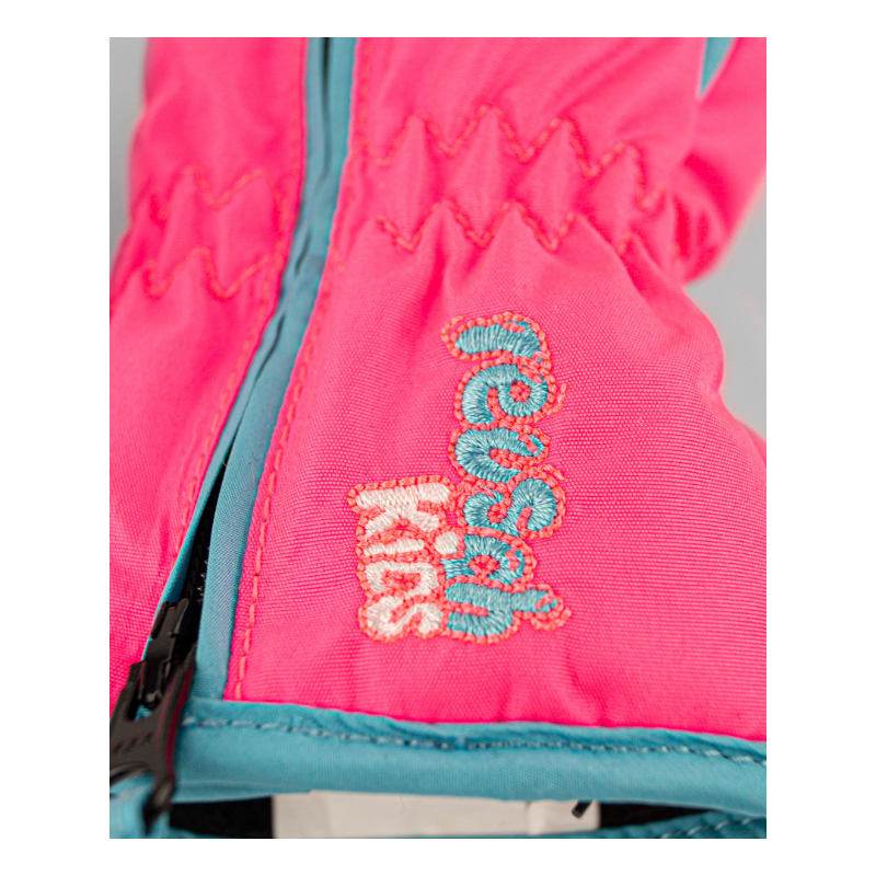 Otroške rokavice Reusch Ben Mitten – tople, mehke in izjemno udobne rokavice z dolgo zadrgo za enostavno oblačenje. Vodoodbojne in tople zahvaljujoč R-LOFT™ izolaciji. Na voljo v AS Sport Outlet!