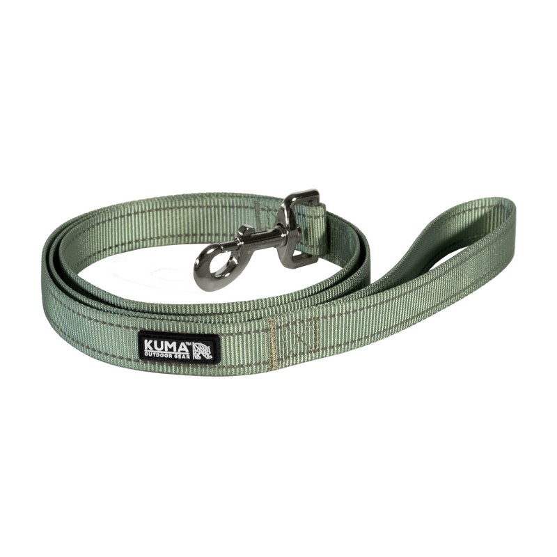 The Lazy Bear dog leash is robust and durable, designed for maximum comfort for your pet. Made from high-quality PE weaving with reflective seams, it ensures safety and visibility in all conditions. An ideal choice for worry-free walks.