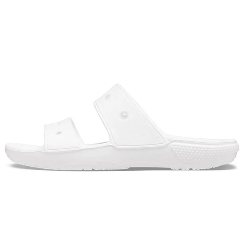 Lahki in udobni Crocs Classic Sandal – vsestranski sandali z mehkim Croslite™ udobjem in zračnim dizajnom za brezskrbne poletne dni. Nastavljivi paščki omogočajo stabilno prileganje, minimalističen videz pa je popoln za plažo, bazen, sprehode ali vsakodnevno uporabo.