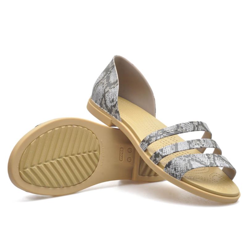 Crocs Tulum Open Flat W 206109 so elegantni in lahki ženski sandali, ki združujejo moderen, minimalističen dizajn in prepoznavno Crocs udobje. Mehki trakovi iz Matlite™ materiala se nežno prilegajo stopalu, Croslite™ podplat pa zagotavlja mehko blaženje, lahkotnost in celodnevno udobje.