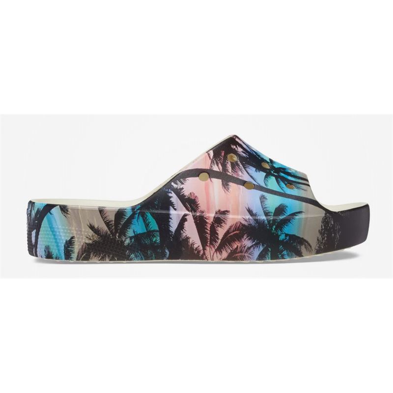 Trendovski Crocs Classic Platform Retro Resort Slide – lahki in udobni natikači z dvignjenim platform podplatom, ki dodajo moden, poletno-eleganten videz. Croslite™ material poskrbi za mehko blaženje in celodnevno udobje, odprt dizajn pa omogoča hitro obuvanje in zračnost. Idealni za sproščene poletne outfite, sprehode in dopust.