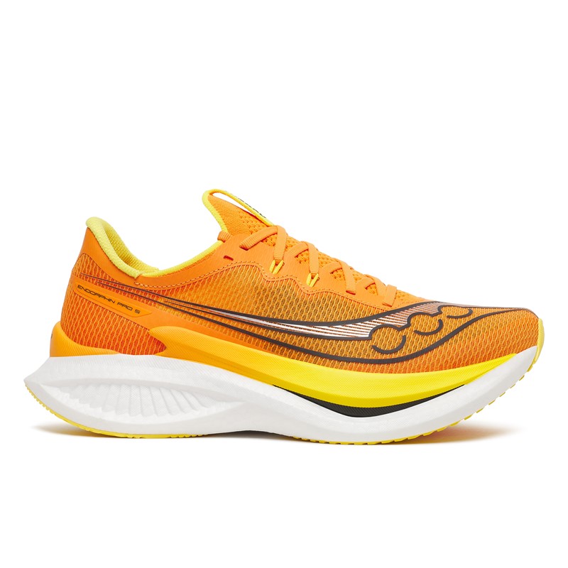 Vrhunske moške karbonske tekaške superge Saucony Endorphin Pro 5 s tehnologijo SPEEDROLL in penama PWRRUN PB ter PWRRUN HG za tekmovanja in hitre cestne teke.