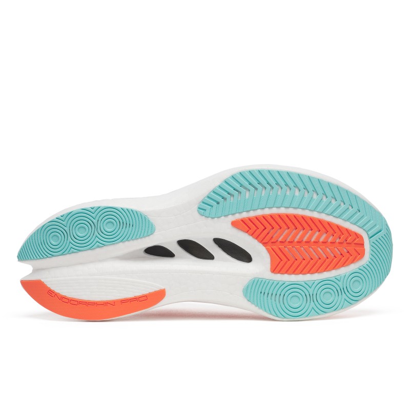 Elite ženske tekaške superge Saucony Endorphin Pro 5 s karbonsko ploščo. Izjemen povratek energije in hitrost za maraton ter tekmovanja. Na voljo pri AS Sport Outlet.