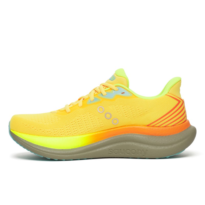 Saucony Triumph 23 moške tekaške superge z vrhunskim PWRRUN PB blaženjem za dolge teke in maksimalno udobje. Lahke, odzivne in zračne – popolna izbira za vsak trening.