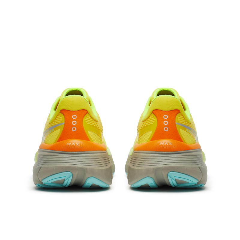 Odkrij moške tekaške superge Saucony Guide 19 za stabilen in udoben tek. Napredno blaženje, podpora pronaciji in odličen oprijem za vsakodnevne teke. Naroči zdaj na AS Sport Outlet.