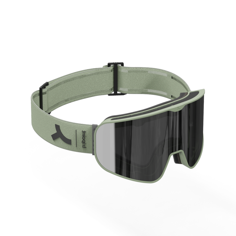 Smučarska očala TRIPOINT 109 Tumba Peak, par velikih smučarskih očal, zasnovanih za široko vidno polje na smučišču. Prezračen okvir zagotavlja optimalen pretok zraka, dopolnjuje pa ga troslojna penasta konstrukcija za udobno prileganje obrazu.