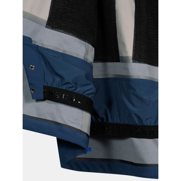 Halti Rizle 3L unisex smučarska jakna – 3-slojni DrymaxX® Nano material, vodoodpornost 25.000 mm, Primaloft® Thermo Fleece paneli in PFC-free obdelava. Tehnično vrhunska jakna za zahtevne smučarje.