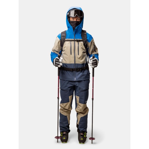 Halti Rizle 3L unisex smučarska jakna – 3-slojni DrymaxX® Nano material, vodoodpornost 25.000 mm, Primaloft® Thermo Fleece paneli in PFC-free obdelava. Tehnično vrhunska jakna za zahtevne smučarje.