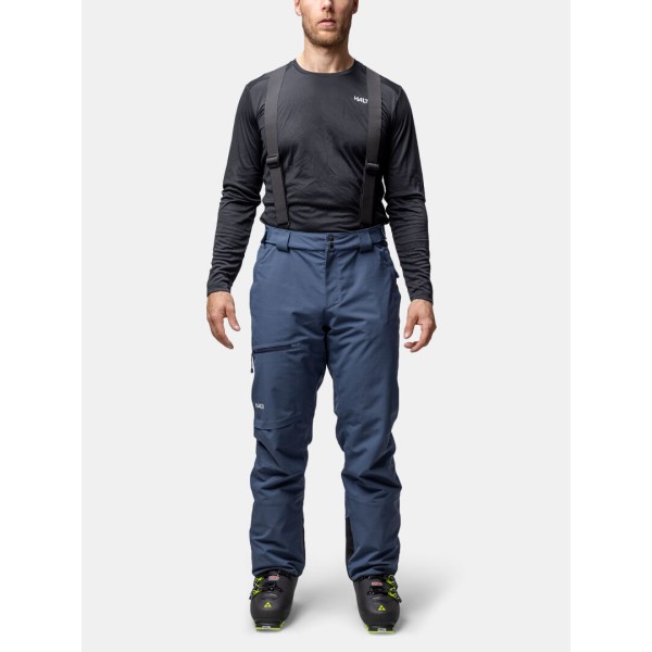 Moške smučarske hlače Halti Carvey M Sargasso Sea Blue – tehnično dovršene hlače z vodoodpornostjo 15.000 mm, Microtherm® Dynamic izolacijo in ojačanimi zaključki. Udobje, toplota in vzdržljivost za vrhunsko smučanje.