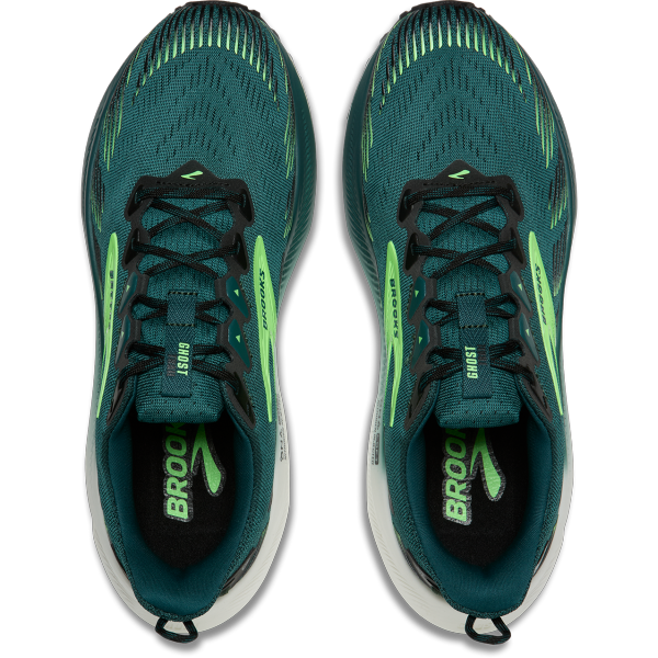 BROOKS Ghost Trail združuje legendarno udobje modela Ghost z vrhunskim trail oprijemom. DNA LOFT v3 blaženje, TrailTack Green podplat in stabilnost za brezskrben tek iz ceste na gozdne poti.