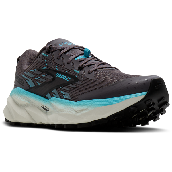 Brooks Cascadia 19 za ženske prinaša vrhunski oprijem TrailTack, mehko DNA LOFT v3 blaženje in zaščito Rock Shield za varen tek po zahtevnih terenih. Odkrij zanesljiv trail copat za brezkompromisno avanturo.