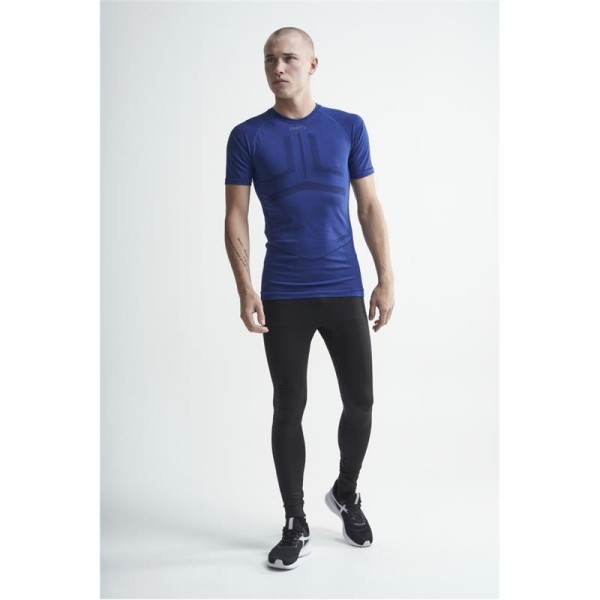 Moške termo podhlače Craft Active Intensity nudijo odlično odvajanje vlage, hitro sušenje in ergonomsko prileganje za intenzivne treninge v mrazu. AS Sport Outlet.