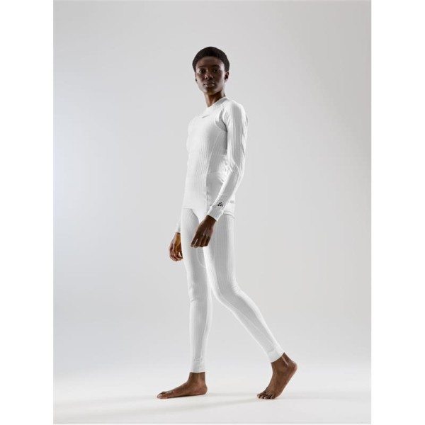 Ženska funkcionalna majica CRAFT PRO Dry Active Extreme X nudi izjemen prenos vlage, zračnost in toplotno regulacijo za intenzivne treninge v hladnem vremenu. Prva izbira elitnih športnic.