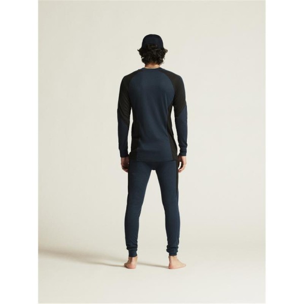 Moški termo set Craft Baselayer iz 100% recikliranega poliestra nudi toploto, hitro sušenje in udobje pri vseh zimskih športih. Odličen osnovni sloj. AS Sport Outlet.