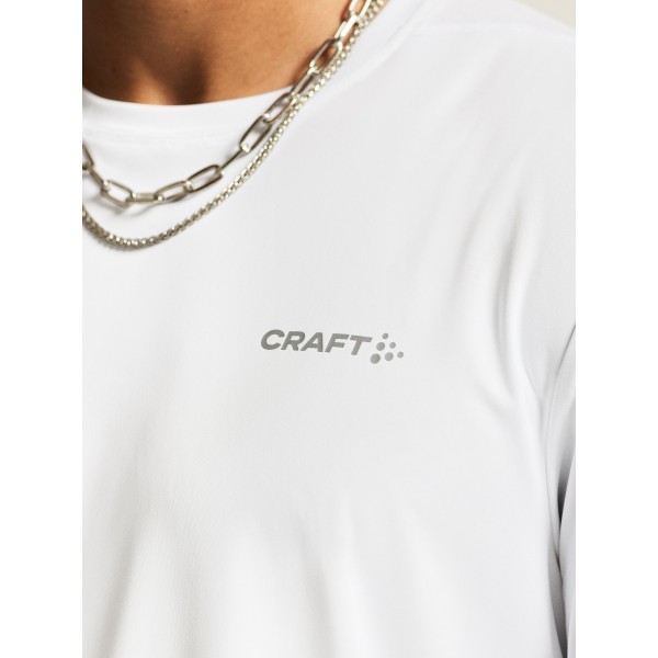 Lahka moška majica za šport CRAFT z odličnim odvajanjem vlage. Idealna za intenzivne treninge. Kupite ugodno v AS Sport Outlet.