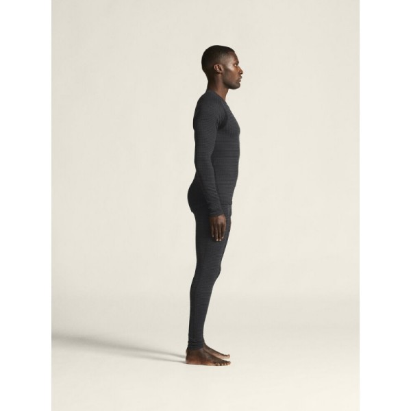 Moška termo majica CRAFT Wool Extreme X LS 2 združuje merino volno in napredno tehnologijo za toploto, suhost in udobje v mrazu. Idealna za tek na smučeh, zimski tek in pohodništvo.