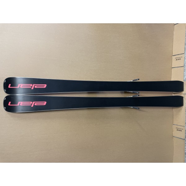 ženske testne smuči Elan