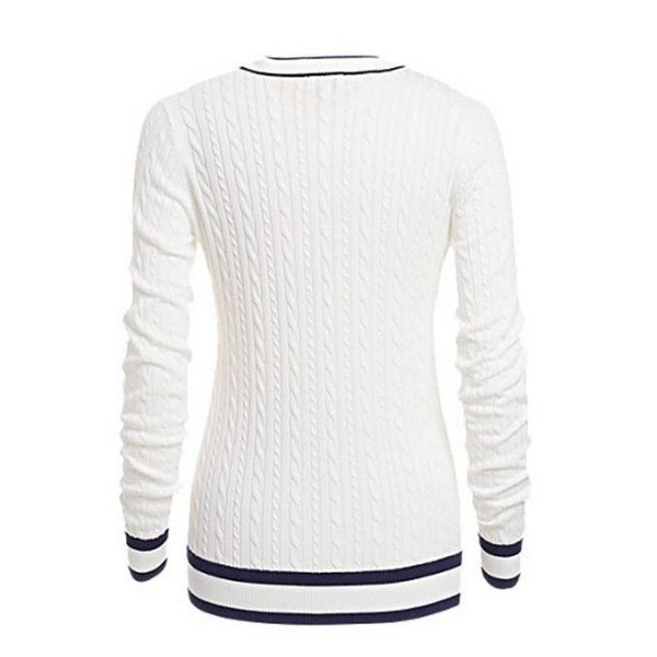 FILA PAULA is a women's sporty elegant pullover with a V-neck that combines comfort and style. It is suitable for both casual wear and an elegant look during sports activities, especially on the tennis court.