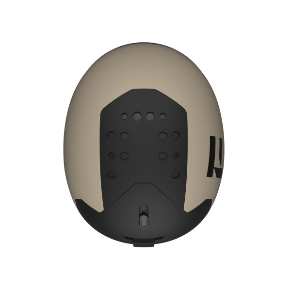 FLAXTA Deep Space MIPS bež – lahka, topla in izjemno varna smučarska čelada z MIPS tehnologijo, Primaloft izolacijo, nastavljivim prezračevanjem in FoamFit prileganjem. Idealna za vse, ki iščejo maksimalno zaščito in udobje na snegu.