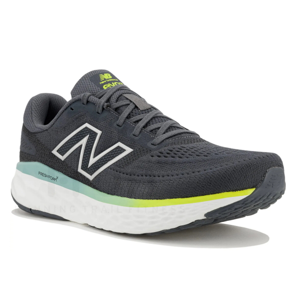 Moške tekaške superge NEW BALANCE Evoz V4
