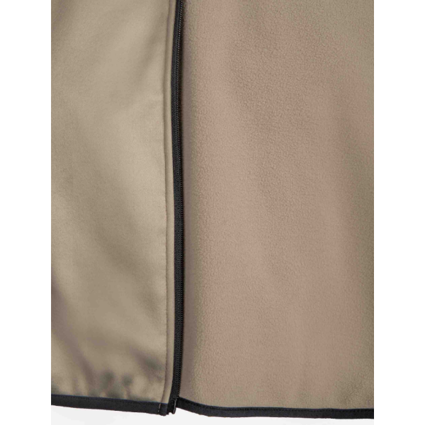 Lahka moška flis jopica AULP Verdi Light v kaki barvi. Udobna, zračna in vsestranska – idealna za pohodništvo, šport in prosti čas. Kakovost AULP pri AS Sport Outlet.