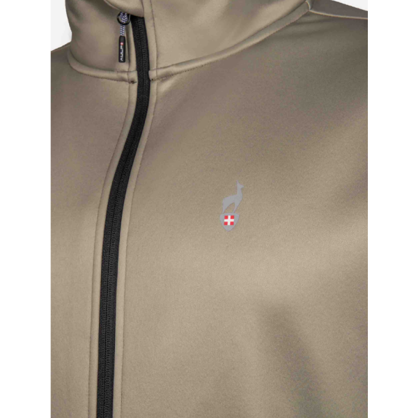 Lahka moška flis jopica AULP Verdi Light v kaki barvi. Udobna, zračna in vsestranska – idealna za pohodništvo, šport in prosti čas. Kakovost AULP pri AS Sport Outlet.