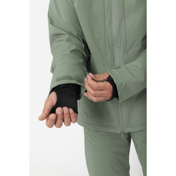 Odkrij 2117 NAUSTA: moško smučarsko jakno z 20K vodoodpornostjo, 30K zračnostjo, RECCO zaščito in ALTO Wool toploto. Trajnost, toplina in vrhunska funkcija.