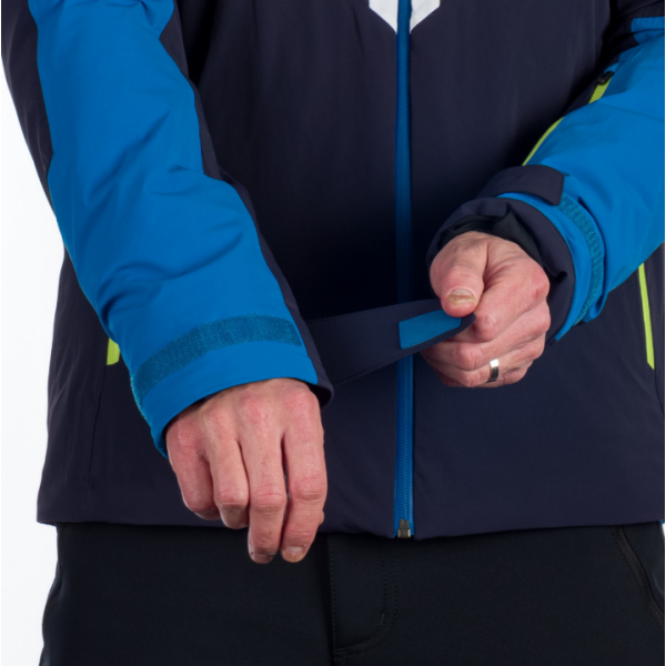 Moška smučarska jakna NORTHFINDER STEPHAN združuje 10K/10K vodoodporno zaščito, izolacijo PrimaLoft® Eco Black in RECCO® varnostni sistem. Popolna izbira za zahtevne smučarje, ki želijo toplino, udobje in varnost v vseh zimskih razmerah.