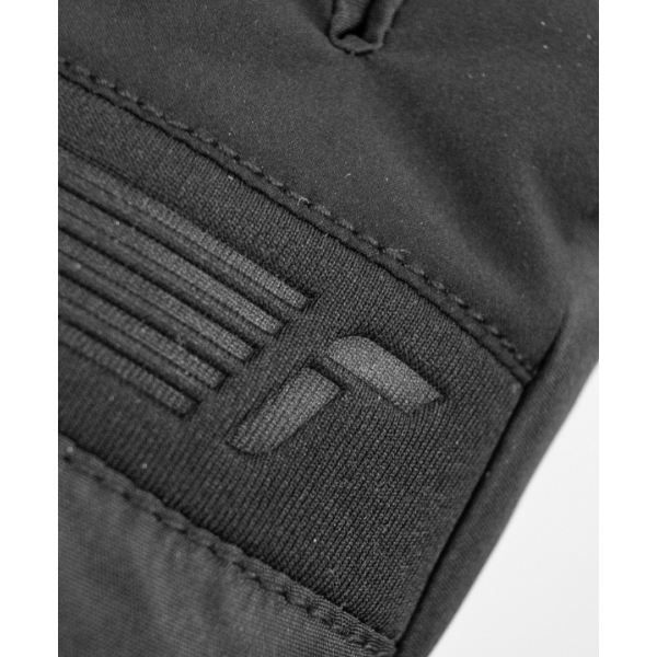 Reusch Bradley R-TEX® XT moške smučarske rokavice – tople, vodoodporne in udobne. Popolne za brezskrbno smučanje v vseh vremenskih pogojih.