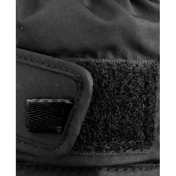 Reusch Bradley R-TEX® XT moške smučarske rokavice – tople, vodoodporne in udobne. Popolne za brezskrbno smučanje v vseh vremenskih pogojih.