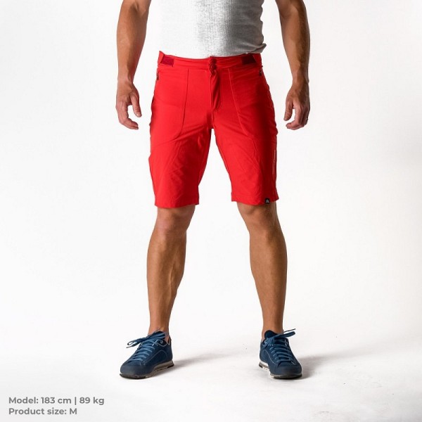 Moške pohodne kratke hlače NORTHFINDER IZAIAH za aktivnosti na prostem iz lahkega in raztegljivega materiala, ki se razteza v 4 smereh. Nastavljiv pas After Flex z vgrajenim območjem zagotavlja večje udobje pri nošenju.