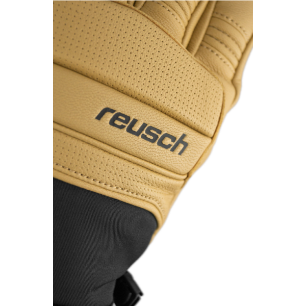 Odkrij rokavice Reusch Henrik Kristoffersen – popolno združitev toplote, oprijema in vrhunskega dizajna. Izdelane iz kozjega usnja z R-LOFT™ izolacijo za maksimalno udobje in zmogljivost na snegu. Na voljo v AS Sport Outlet!