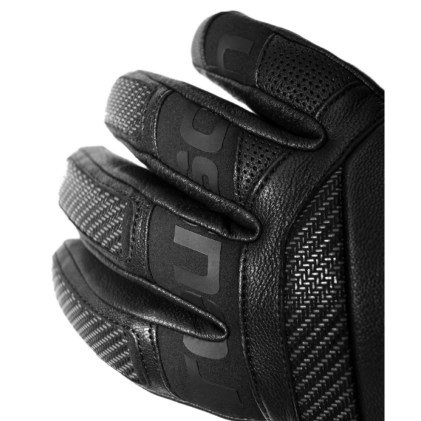 Reusch Marco Schwarz Signature – prestižne črne usnjene smučarske rokavice z R-LOFT™ izolacijo, karbonsko zaščito in popolnim oprijemom. Izberi profesionalno kakovost pri AS Sport Outlet.