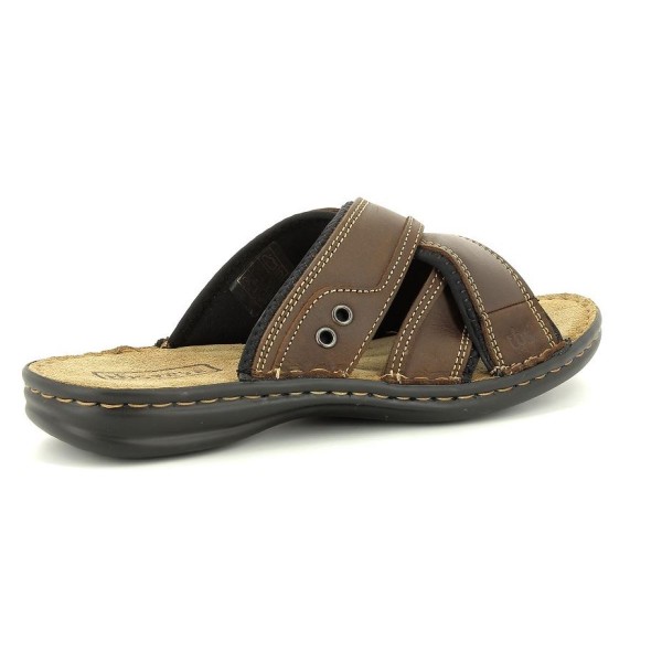 Moški natikači TBS BENAIX združujejo udobje in stil na edinstven način. Njihova udobna zasnova omogoča prijetno nošenje, medtem ko se lepo prilagajajo nogi, zagotavljajo stabilnost in podporo.